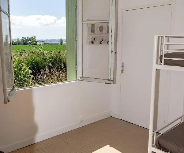 Gasthuis La Maison Berry, Hebergement Avec Petit-dejeuner